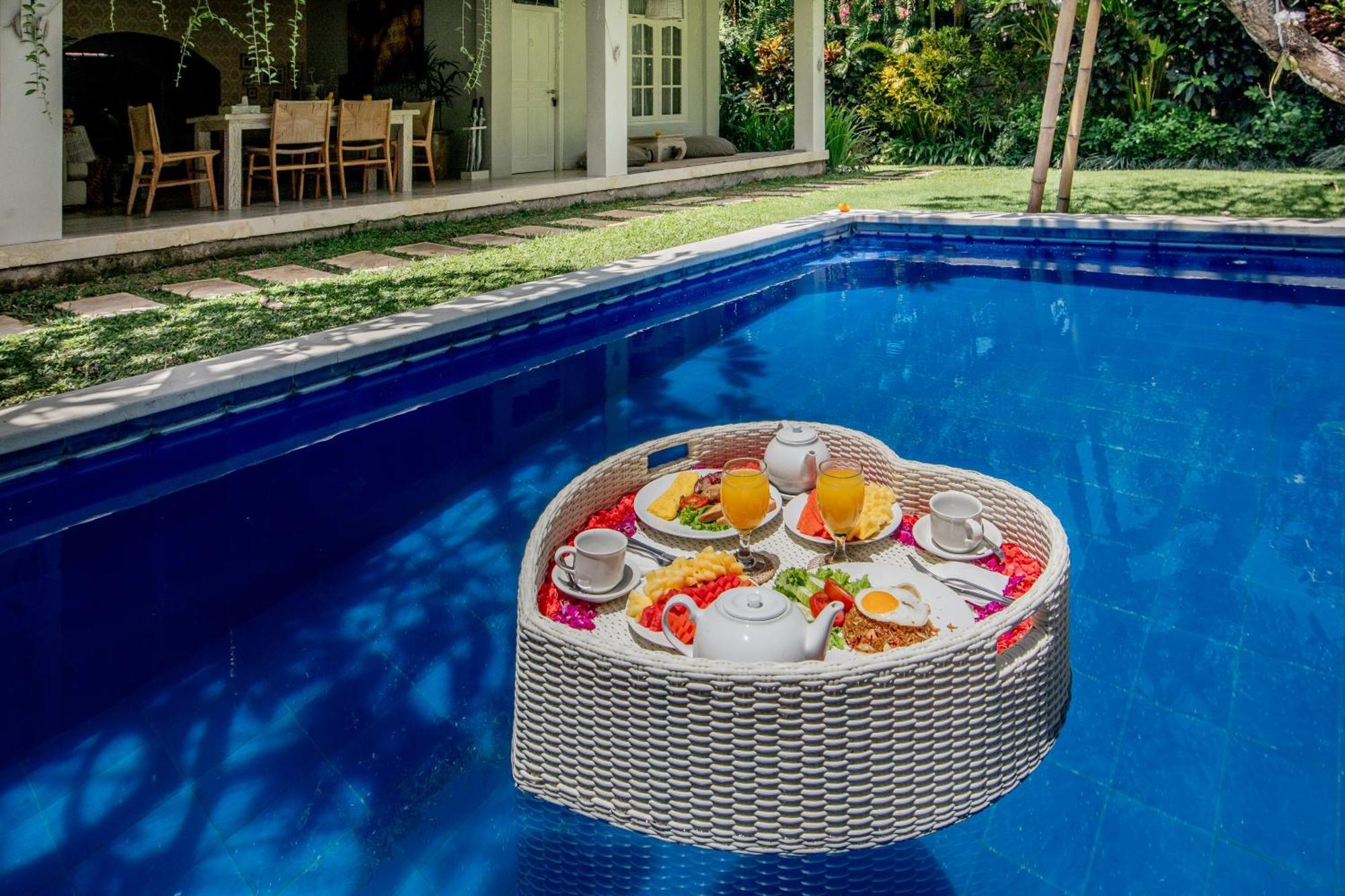 Lodek Deluxe Seminyak